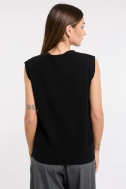 Marella, Gilet 