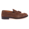 Mocassino Doucal's in camoscio con nappine