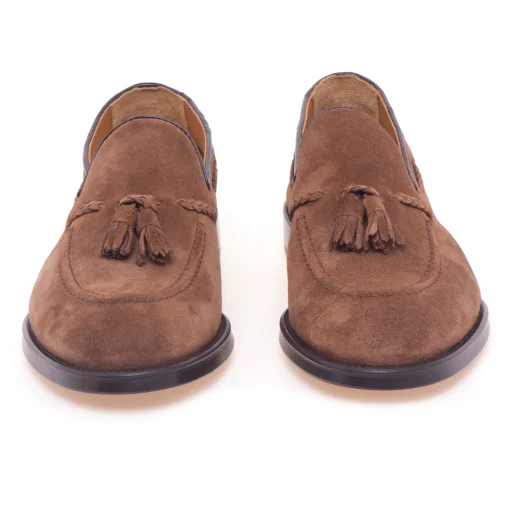 Mocassino Doucal's in camoscio con nappine
