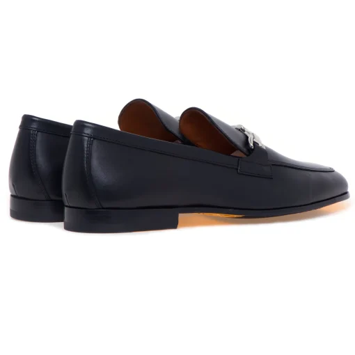 Mocassino Doucal's in pelle con morsetto in metallo