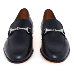 Mocassino Doucal's in pelle con morsetto in metallo