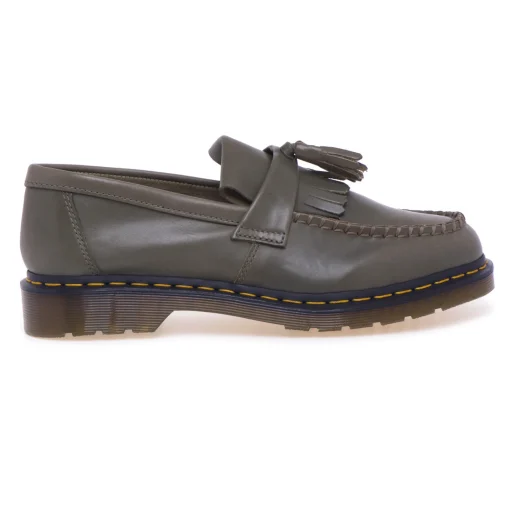 Mocassino Dr Martens Adrian in nappa con frangia e nappine