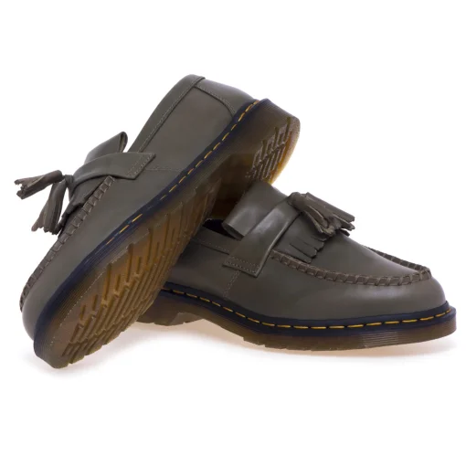 Mocassino Dr Martens Adrian in nappa con frangia e nappine