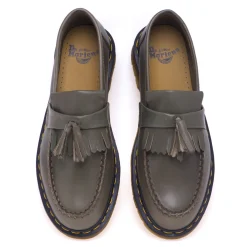 Mocassino Dr Martens Adrian in nappa con frangia e nappine