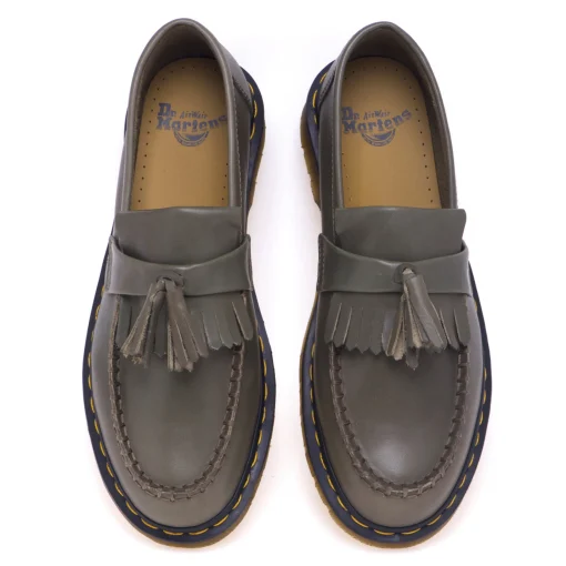 Mocassino Dr Martens Adrian in nappa con frangia e nappine