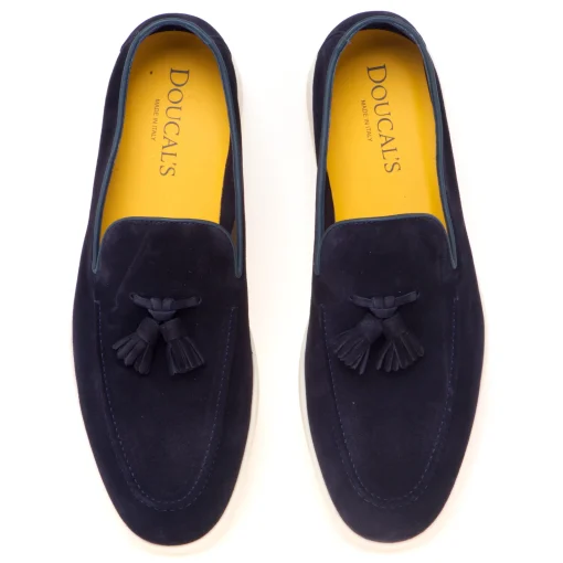 Mocassino tassel Doucal's in camoscio con fondo gomma