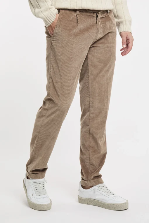 Pantalone Myths in velluto millerighe con pence
