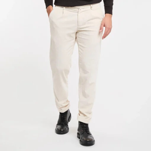 Pantalone Myths in velluto millerighe con pence