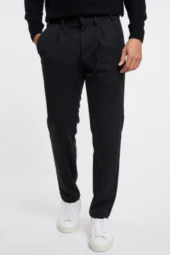 Pantalone People Of Shibuya in tessuto tecnico ultra light