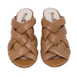 Sabot Fru.it in pelle con fasce intrecciate imbottite e tacco 80 mm.