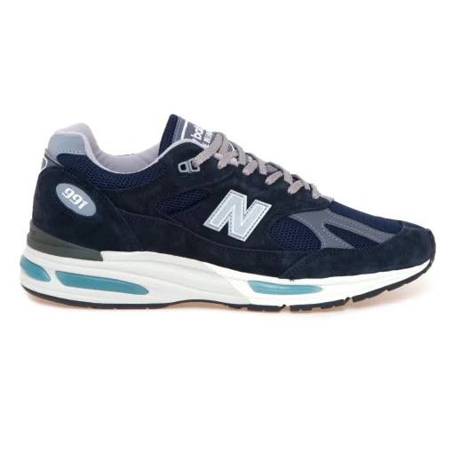 Sneaker New Balance 991 v2 in camoscio e mesh