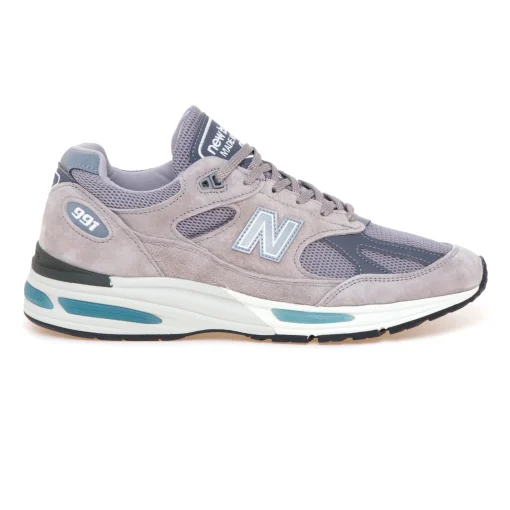 Sneaker New Balance 991 v2 in camoscio e mesh