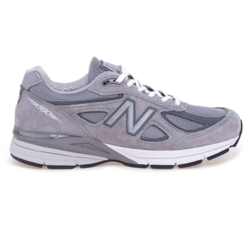 Sneaker New Balance 990 v4 in camoscio e tessuto