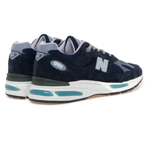 Sneaker New Balance 991 v2 in camoscio e mesh