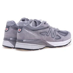 Sneaker New Balance 990 v4 in camoscio e tessuto