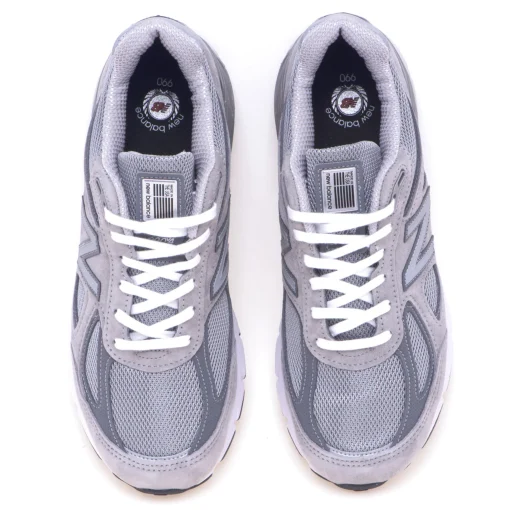 Sneaker New Balance 990 v4 in camoscio e tessuto