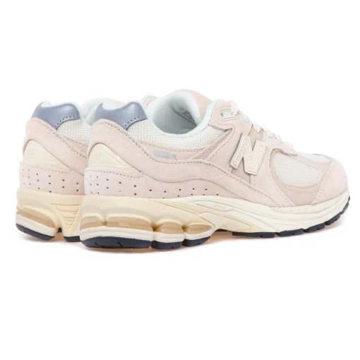 Sneaker New Balance 2002R in camoscio e tessuto