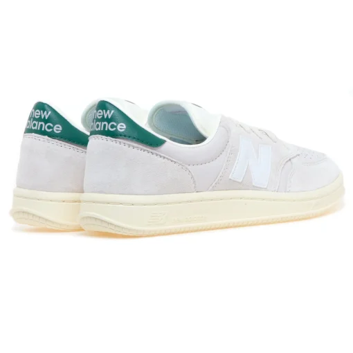 Sneaker New Balance T500 in camoscio e nabuck
