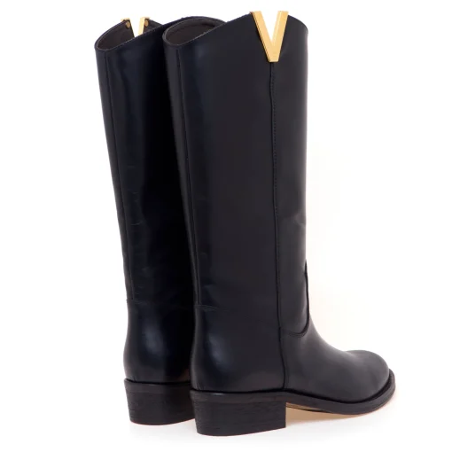 Stivale texano Via Roma 15 in pelle con "V" in metallo